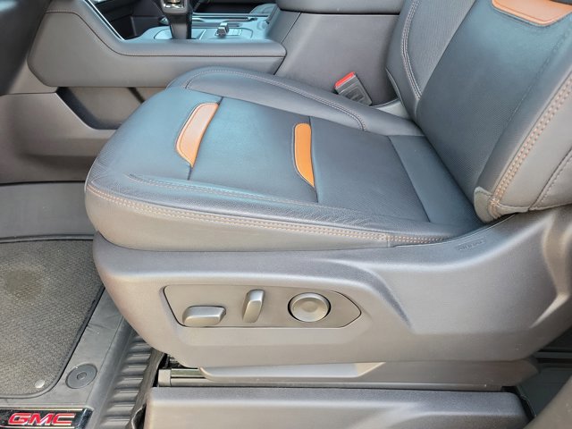 Used 2024 GMC Sierra 1500 AT4 w/ Technology Package image 14