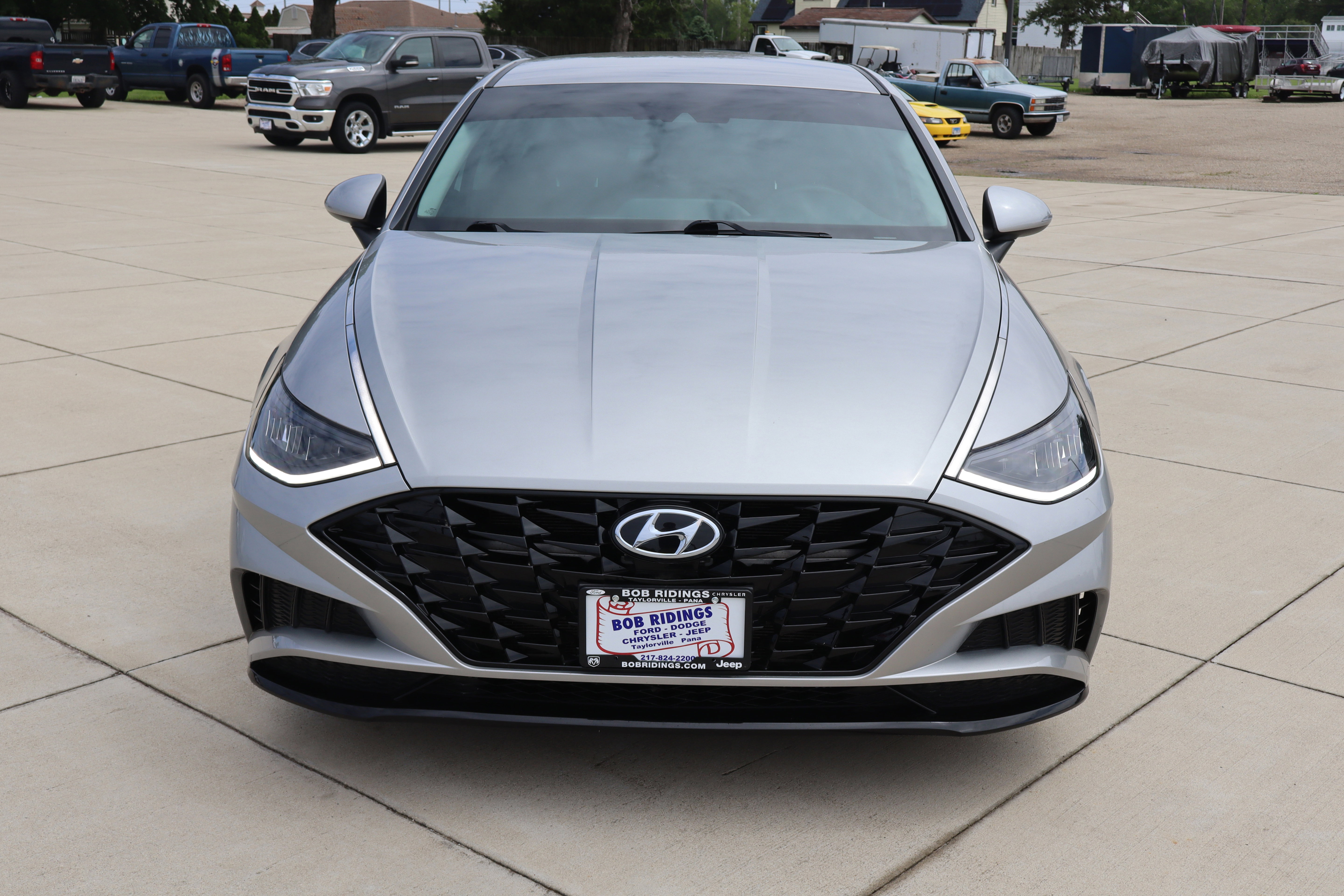 Used 2022 Hyundai Sonata SEL FWD image 2