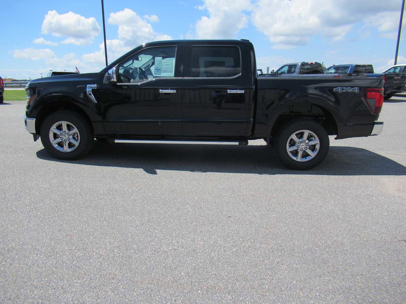 New 2025 Ford F150 XLT w/ Equipment Group 302A MID image 8