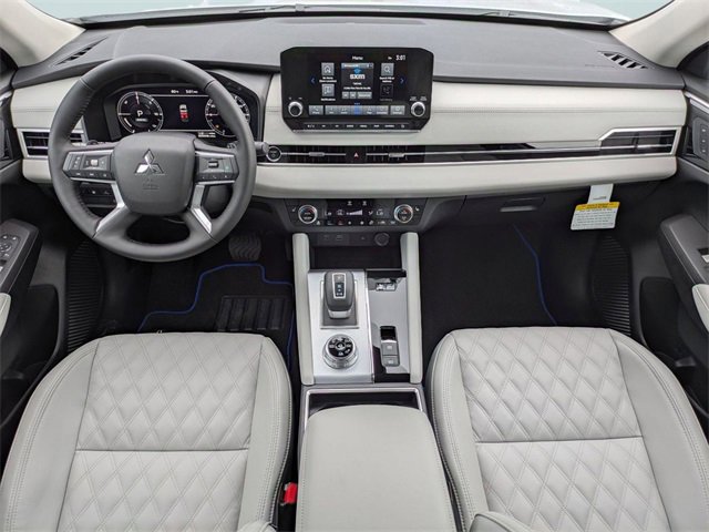 New 2025 Mitsubishi Outlander SEL image 14