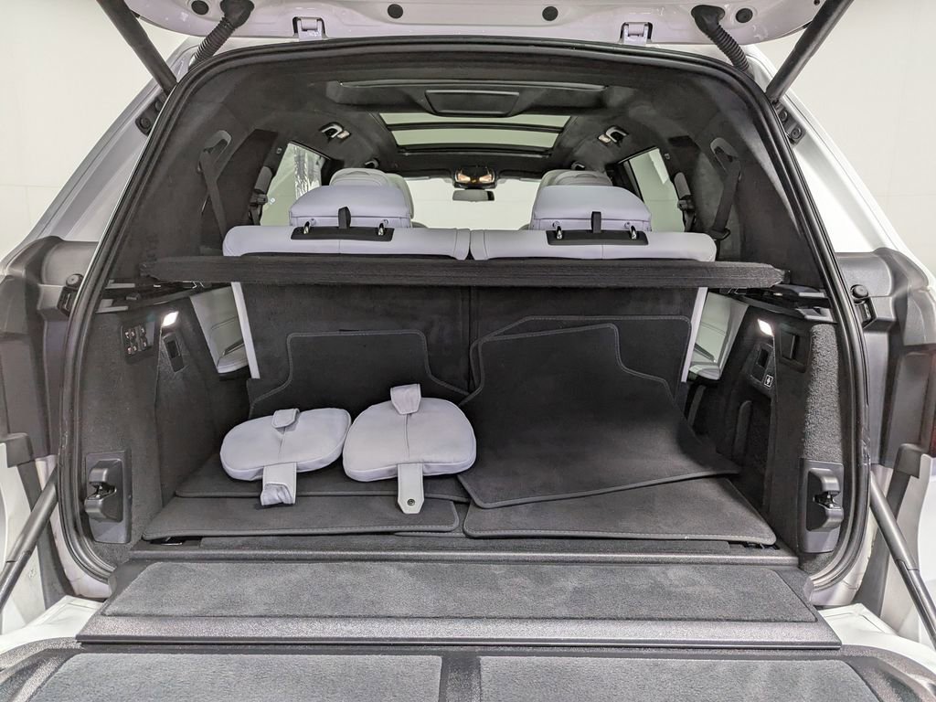 Certified 2023 BMW X7 xDrive40i image 49