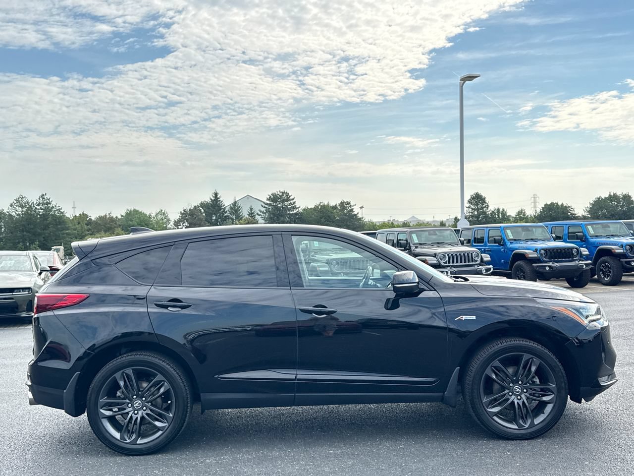 Used 2023 Acura RDX A-Spec AWD/4WD image 2