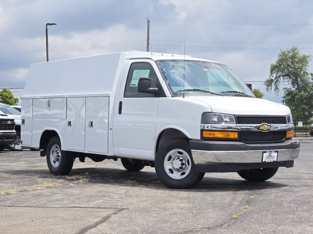 New 2026 Chevrolet Express 3500 w/ Power Convenience Package RWD image 2