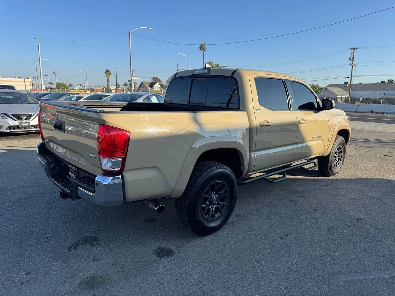 Used 2017 Toyota Tacoma SR5 image 7
