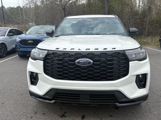 New 2026 Ford Explorer ST-Line w/ ST-Line Street Pack AWD/4WD image 8