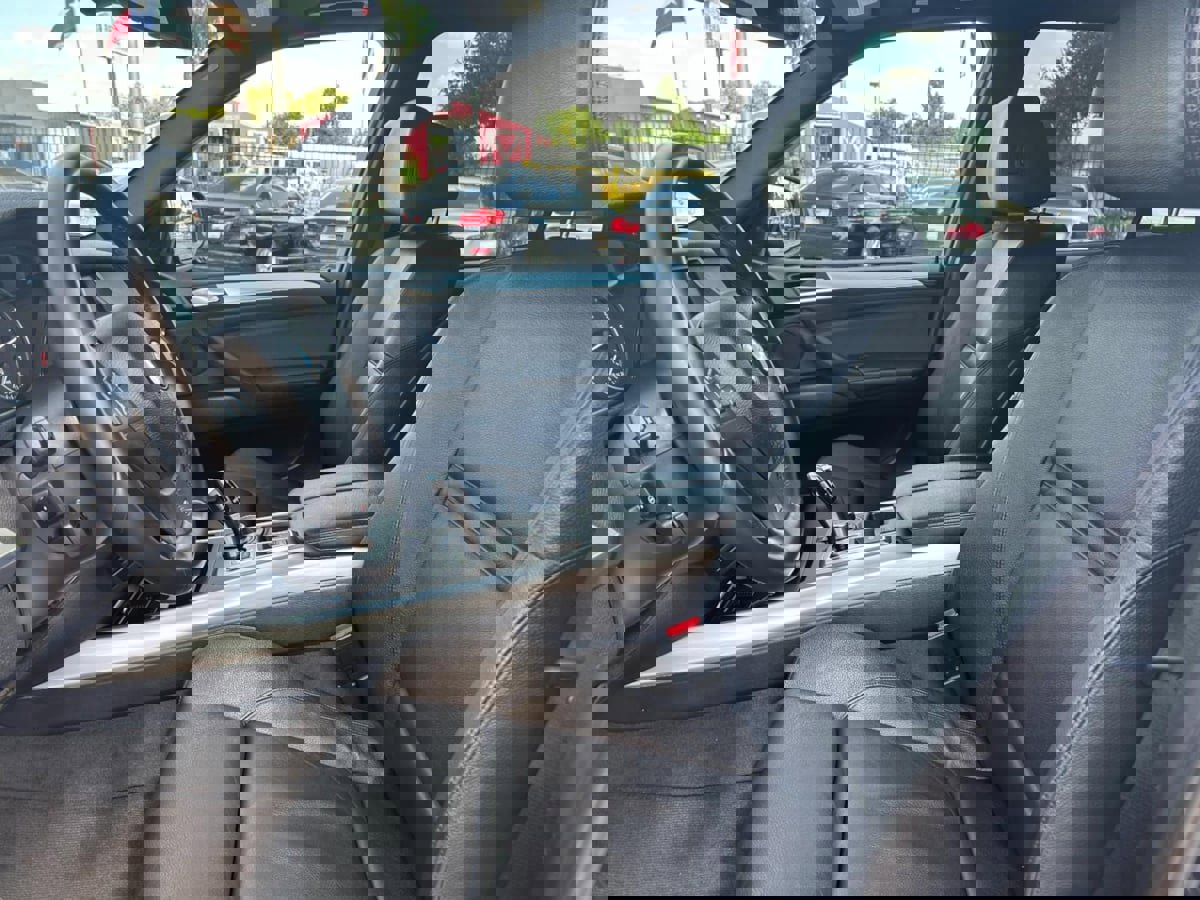 Used 2011 BMW X5 xDrive50i image 17