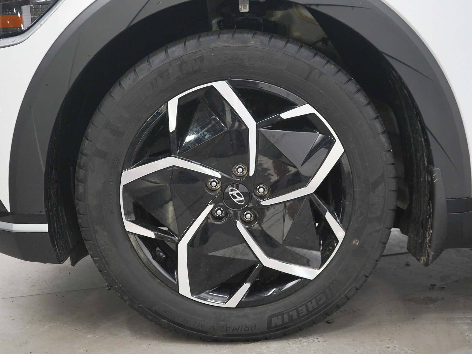 Certified 2024 Hyundai Ioniq 5 SEL AWD/4WD image 27