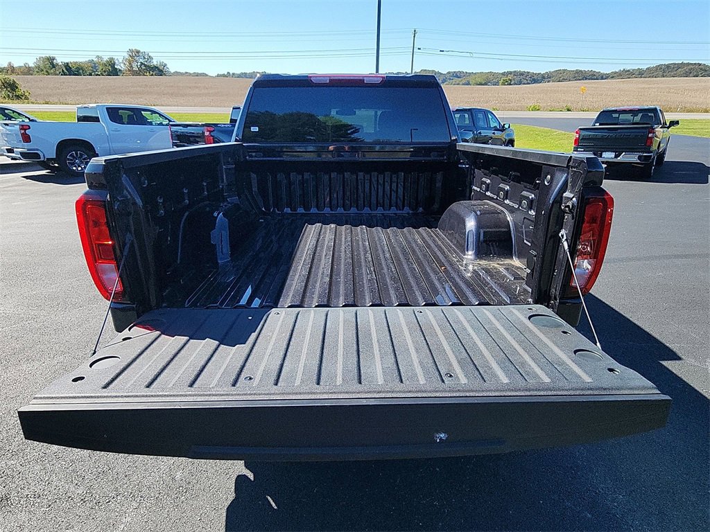 Used 2025 GMC Sierra 1500 Elevation image 23
