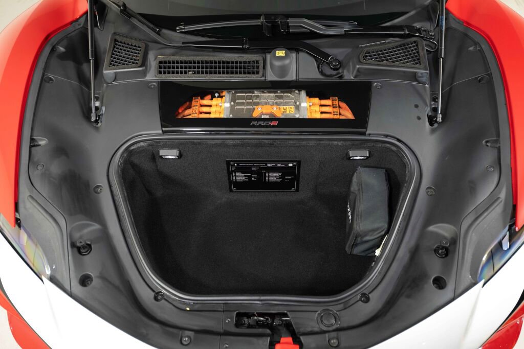 Used 2023 Ferrari SF90 Stradale image 30