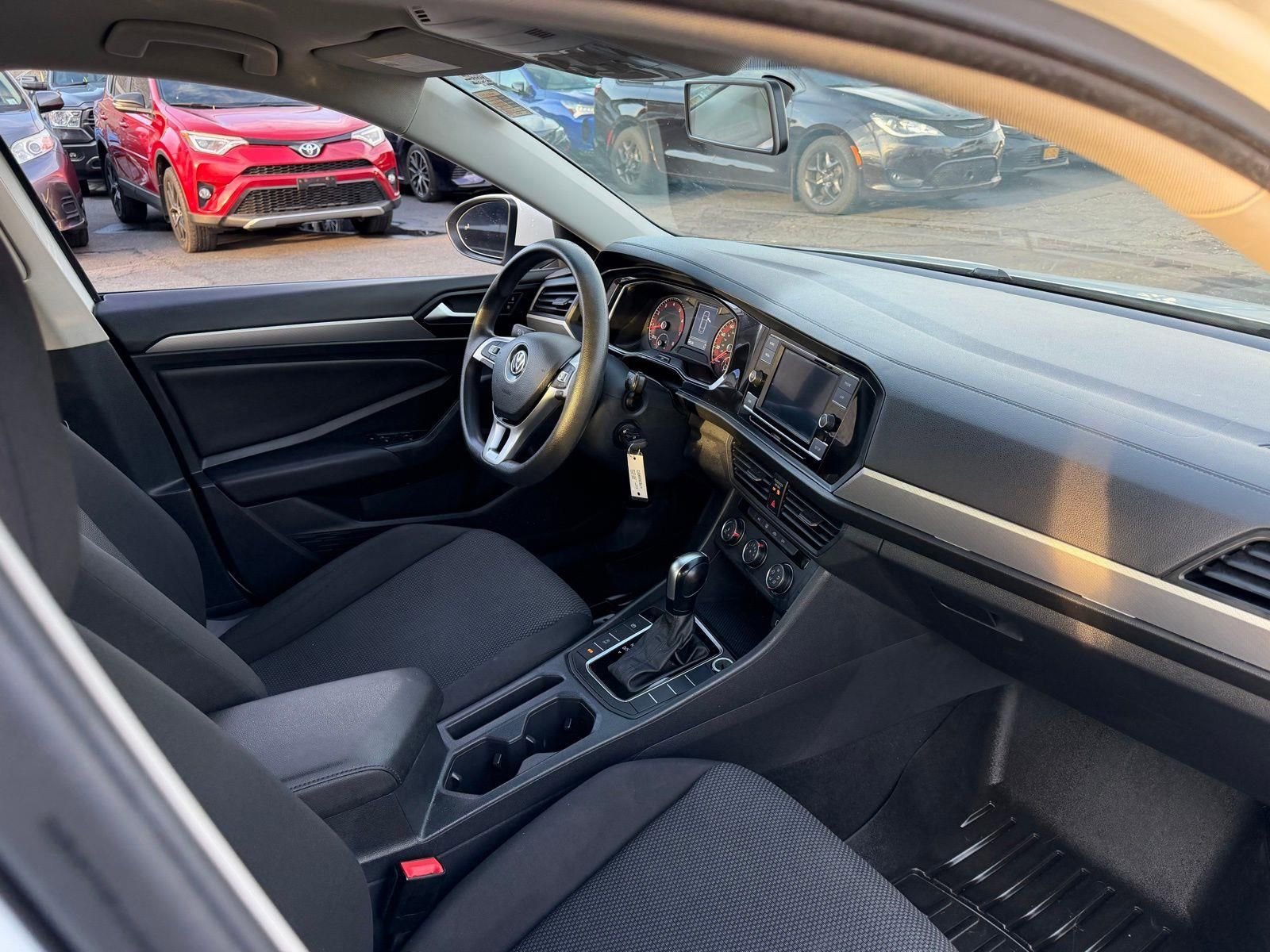 Used 2019 Volkswagen Jetta S image 11