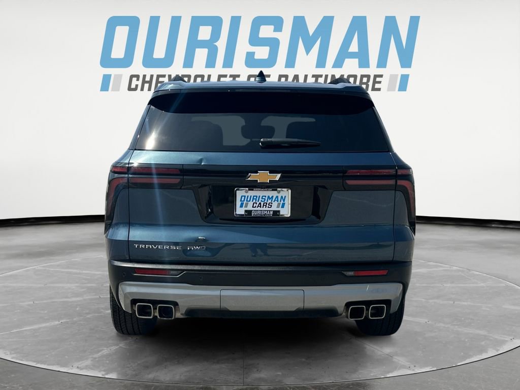 Used 2026 Chevrolet Traverse LT image 5