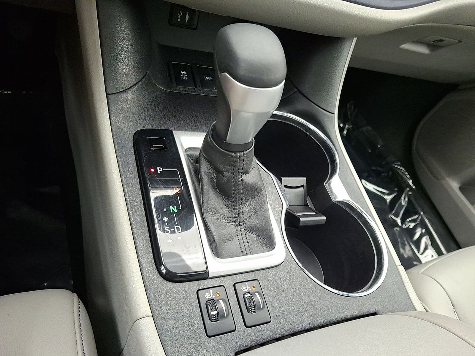Used 2015 Toyota Highlander XLE AWD/4WD image 15