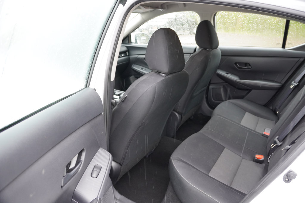 Used 2025 Nissan Sentra SV FWD image 16