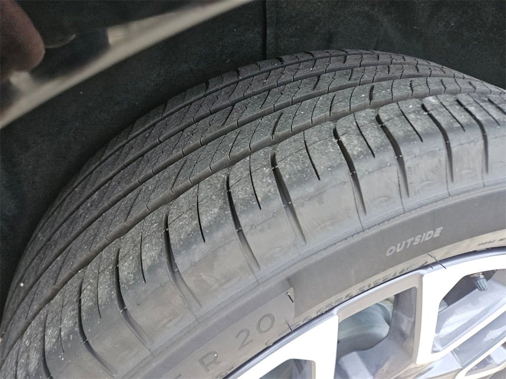 Used 2025 Chevrolet Blazer RS image 29