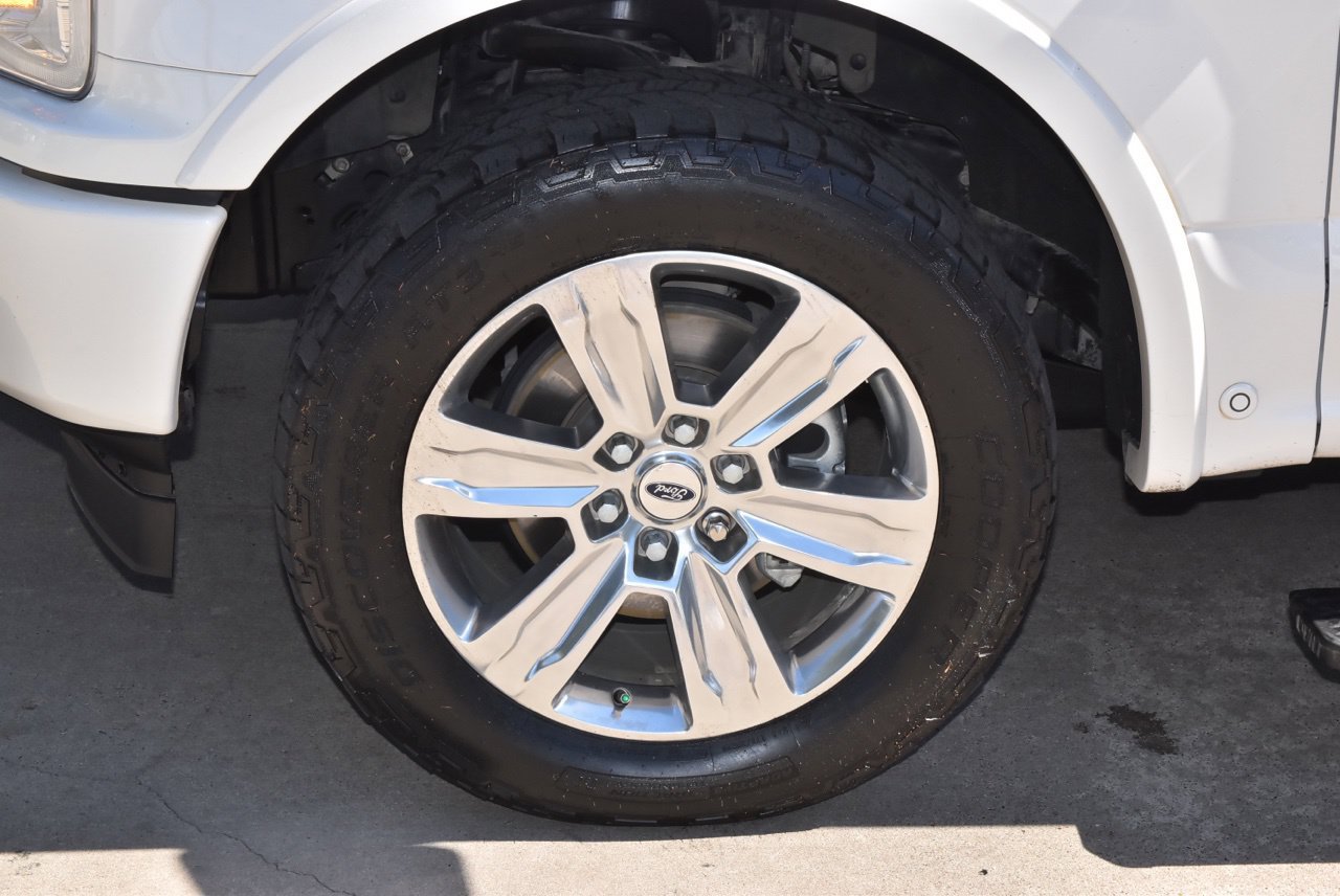 Used 2018 Ford F150 Platinum w/ Equipment Group 701A Luxury AWD/4WD image 40