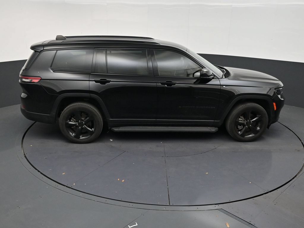 Used 2024 Jeep Grand Cherokee L Limited w/ Black Appearance Package AWD/4WD image 16