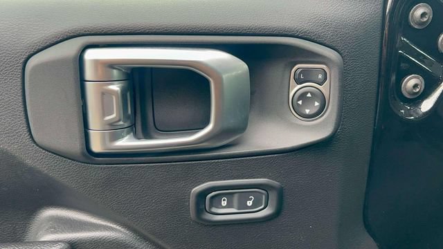 Used 2022 Jeep Wrangler Unlimited Sport AWD/4WD image 23