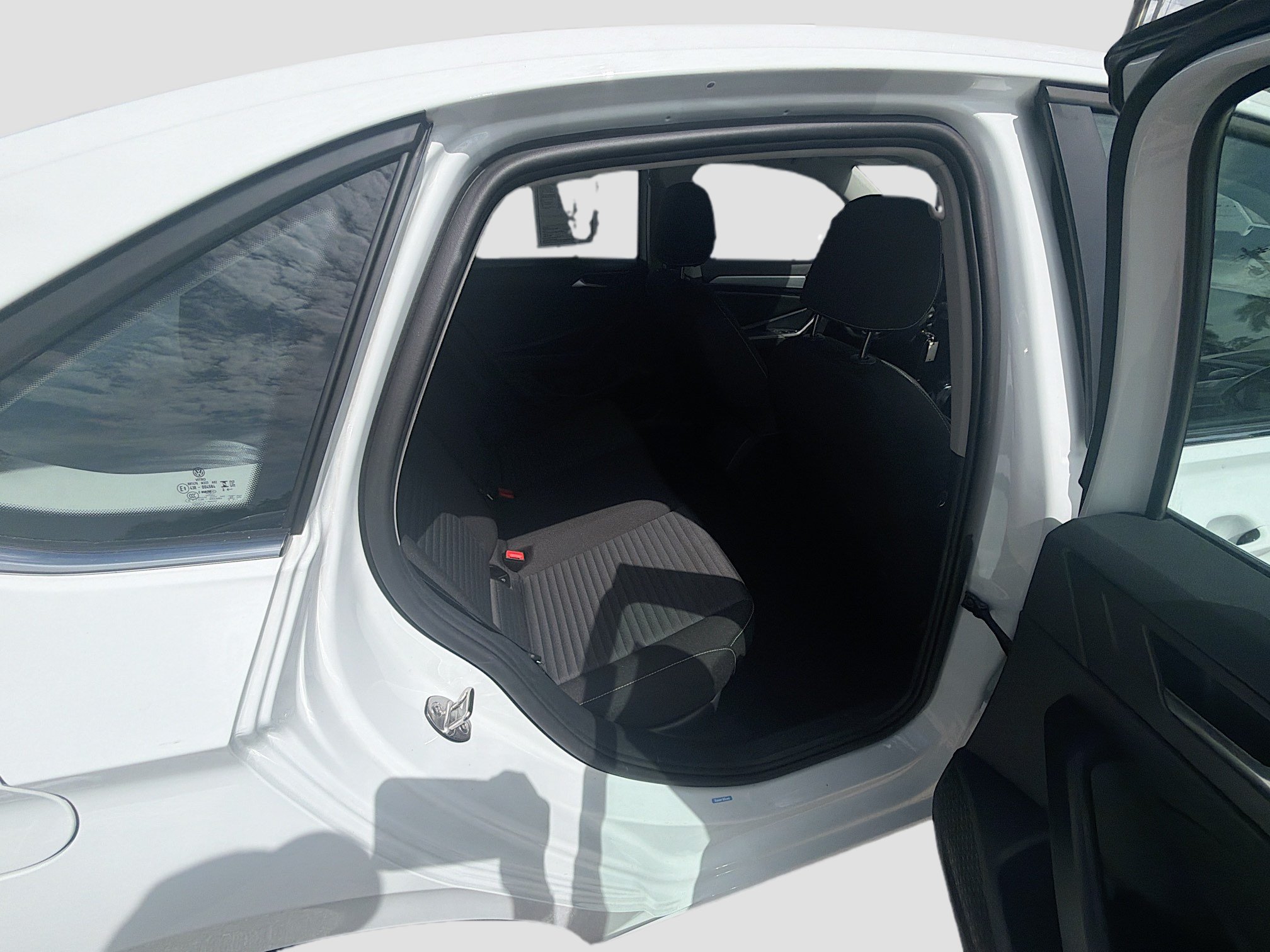 Certified 2025 Volkswagen Jetta S FWD image 27