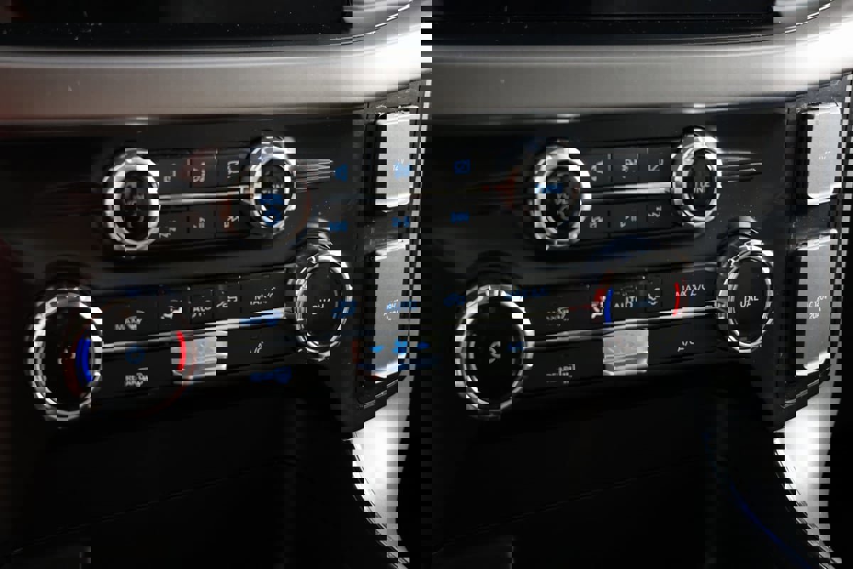 Used 2024 Ford F150 XLT w/ Mobile Office Package image 29