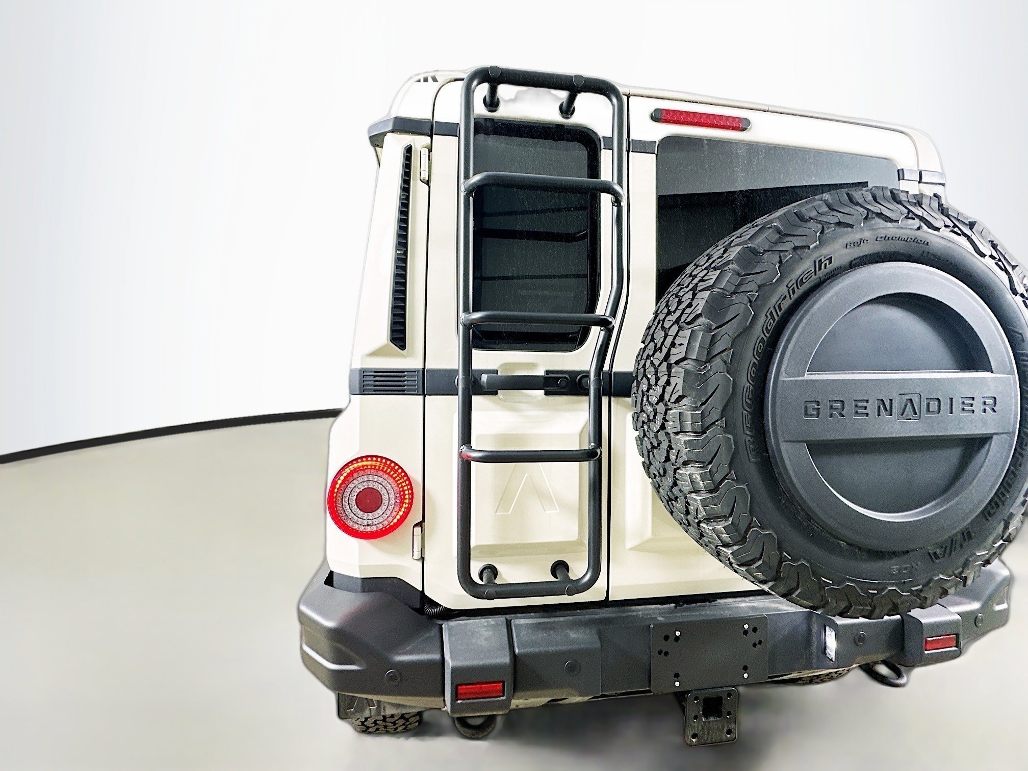 New 2025 INEOS Grenadier Station Wagon AWD/4WD image 40