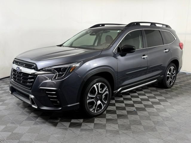 Used 2025 Subaru Ascent Touring w/ Popular Package #2 AWD/4WD image 2