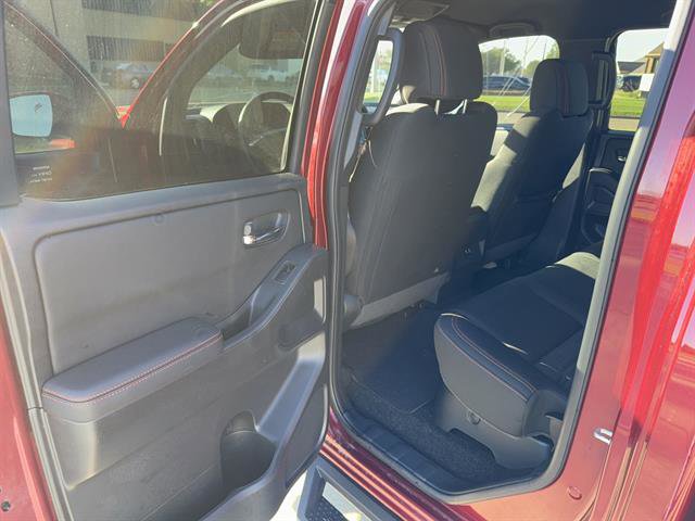 Used 2025 Nissan Frontier PRO-4X AWD/4WD image 9