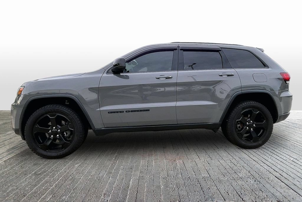 Used 2019 Jeep Grand Cherokee Laredo AWD/4WD image 4