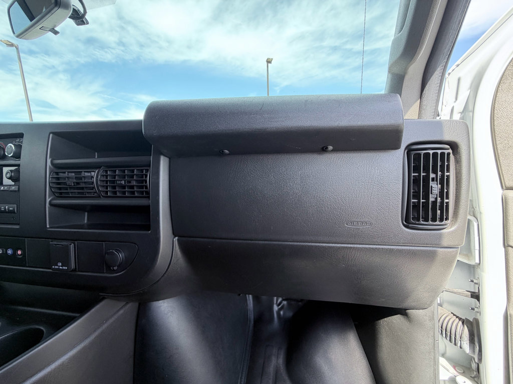 Used 2021 GMC Savana 2500 w/ Driver Convenience Package RWD image 25