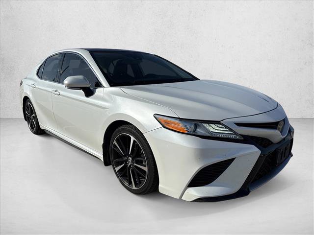 Used 2020 Toyota Camry XSE FWD image 3