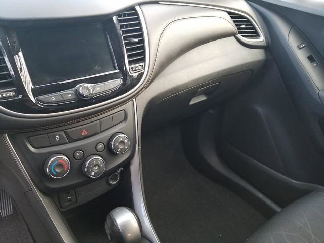Used 2019 Chevrolet Trax LT w/ LT Convenience Package image 18