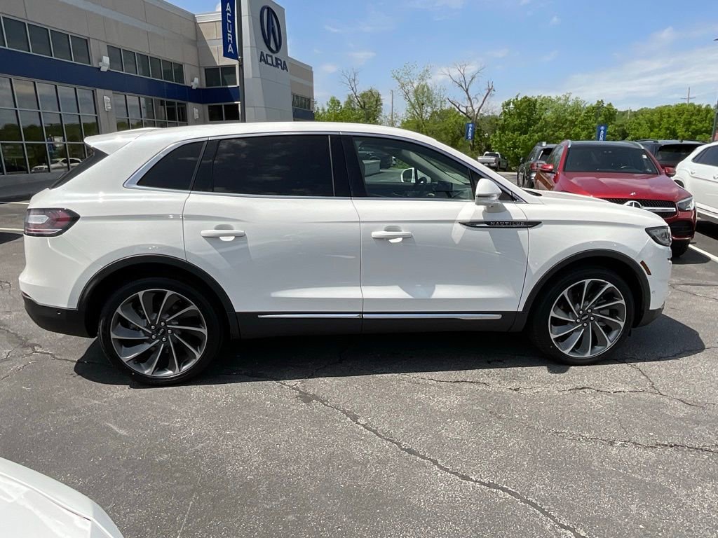 Used 2023 Lincoln Nautilus Reserve w/ Equipment Group 202A AWD/4WD image 6