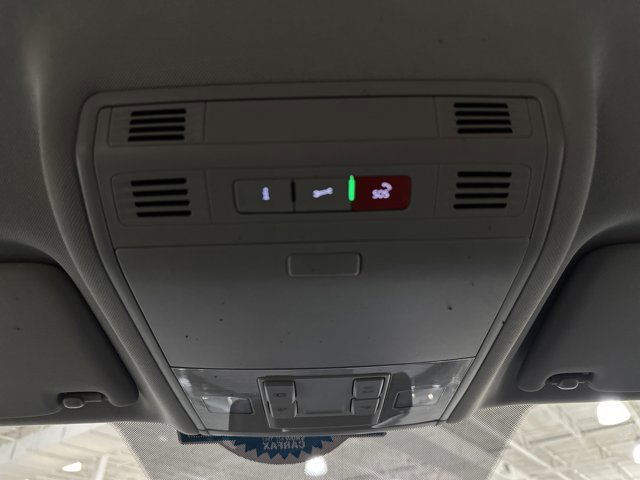 Certified 2022 Volkswagen Taos SE image 34