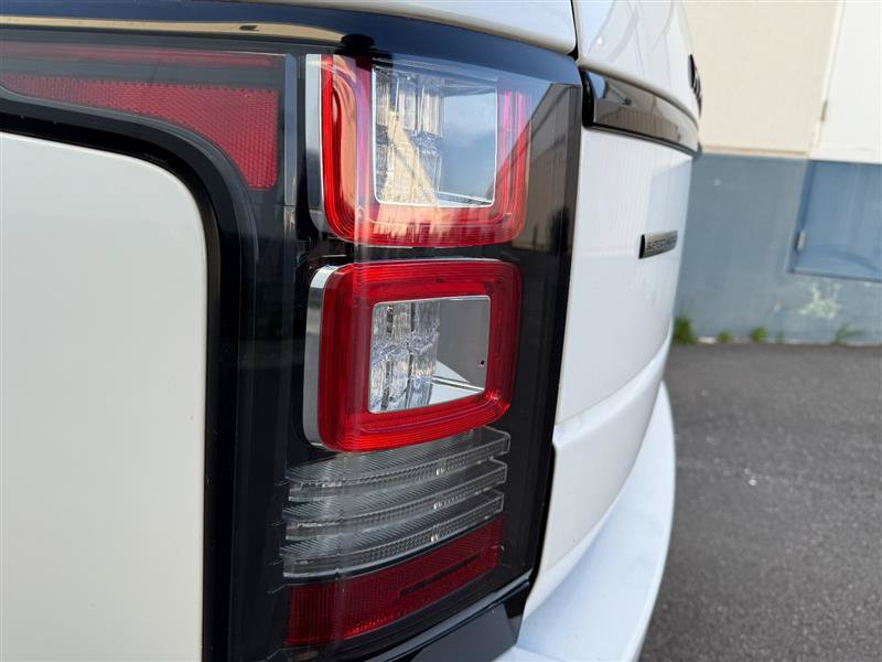 Used 2014 Land Rover Range Rover Supercharged AWD/4WD image 24