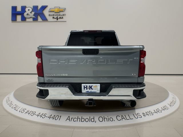 Used 2025 Chevrolet Silverado 2500 LT w/ Convenience Package AWD/4WD image 5