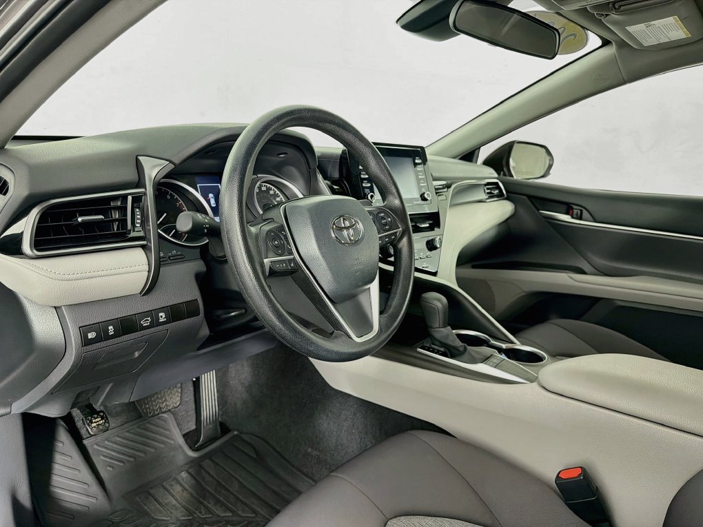 Used 2024 Toyota Camry LE FWD image 14