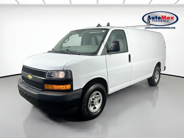 Used 2022 Chevrolet Express 2500 w/ Driver Convenience Package RWD image 4