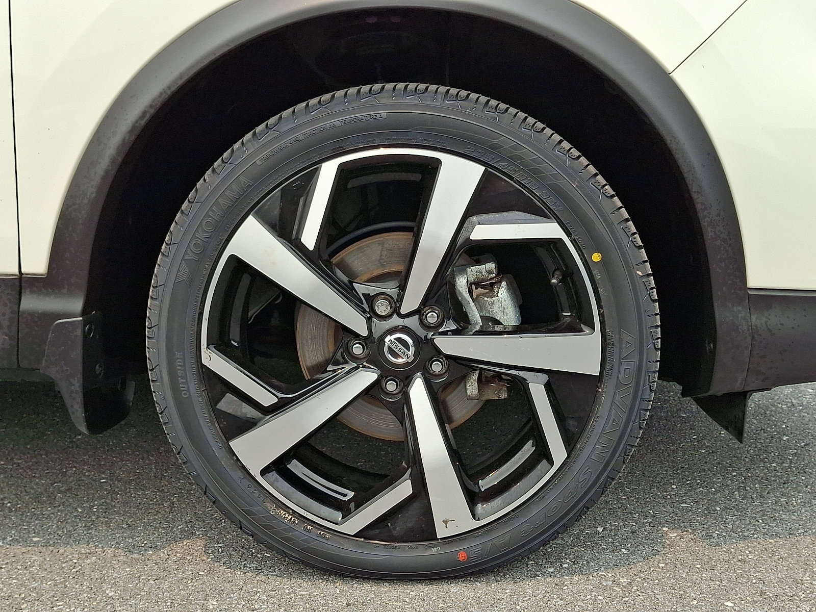 Certified 2022 Nissan Rogue Sport SL AWD/4WD image 9