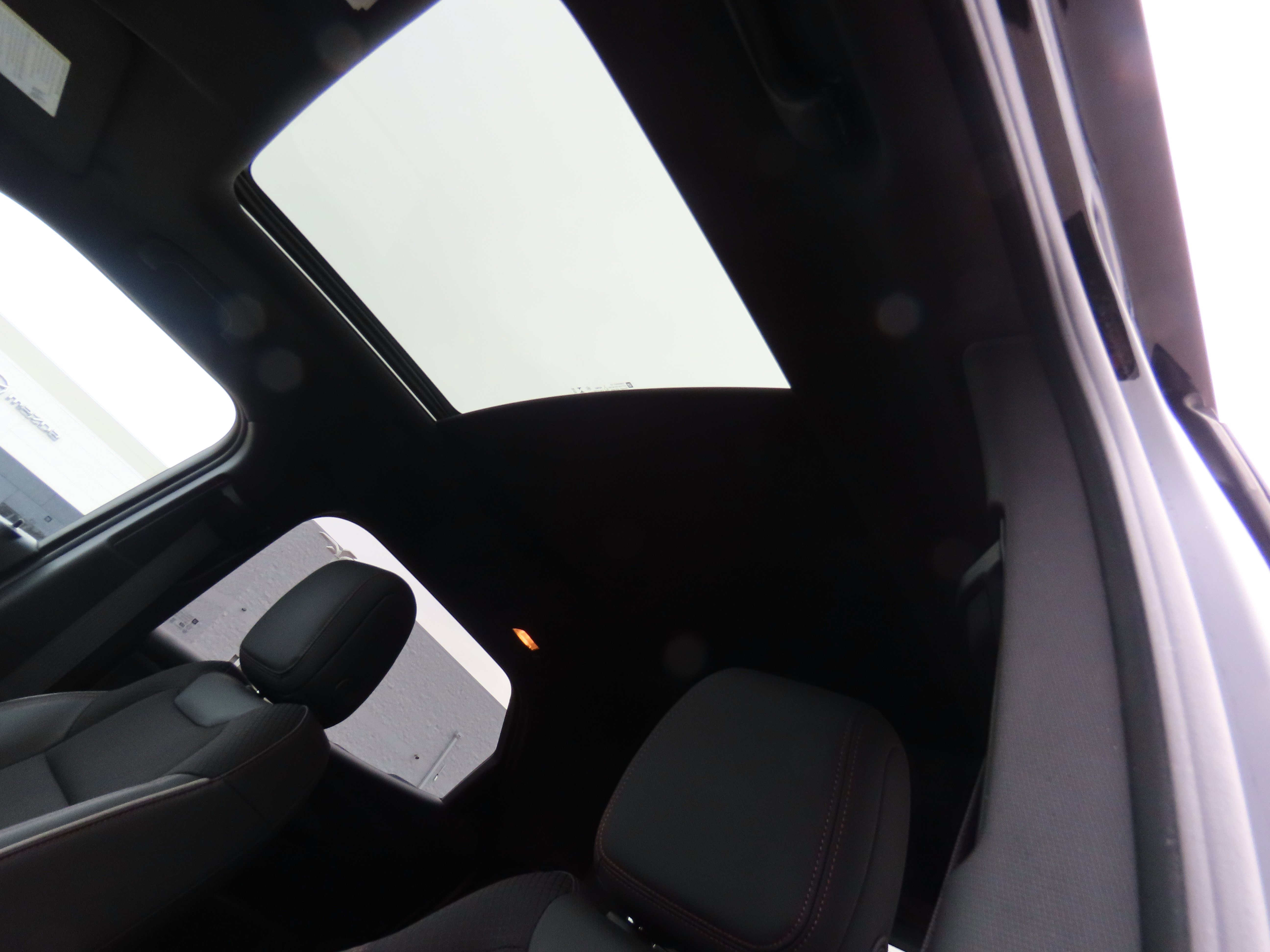 Used 2023 Chevrolet TrailBlazer RS w/ Sun and Liftgate Package AWD/4WD image 39