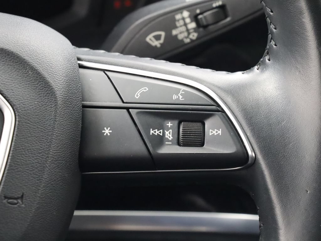 Used 2020 Audi Q3 2.0T Premium AWD/4WD image 18