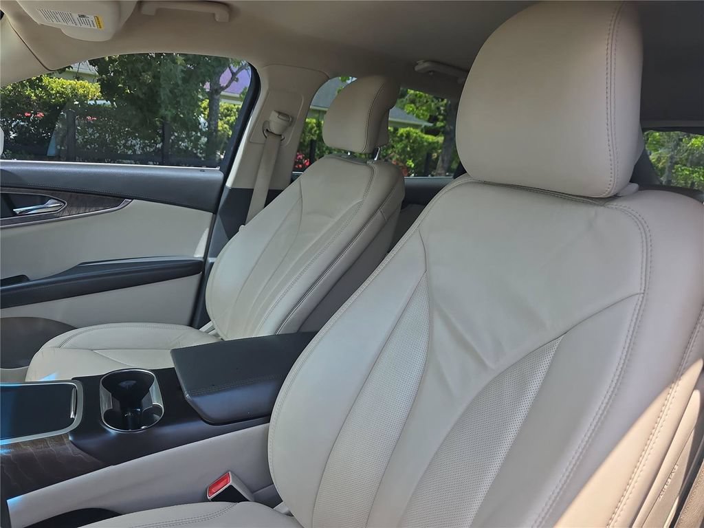 Used 2016 Lincoln MKX Select w/ Select Plus Package FWD image 17