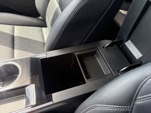 Used 2025 Chevrolet Equinox LT w/ Convenience Package II FWD image 30