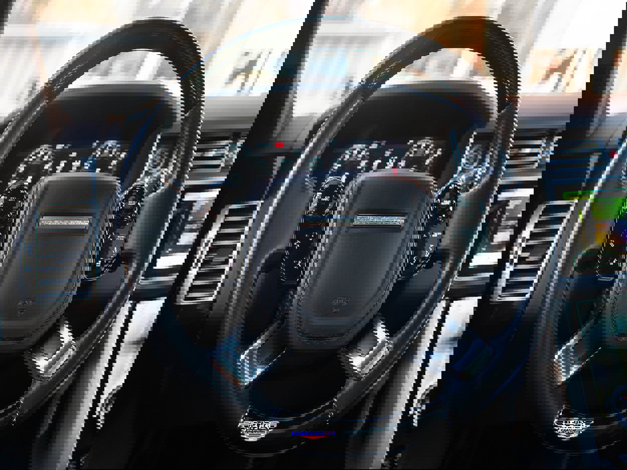 Used 2020 Land Rover Range Rover HSE image 24