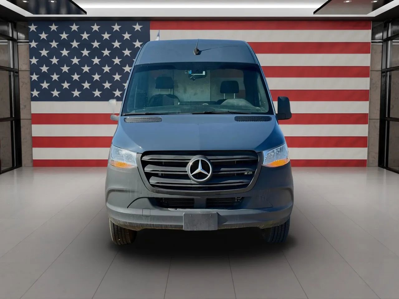 Used 2019 Mercedes-Benz Sprinter 144 image 2