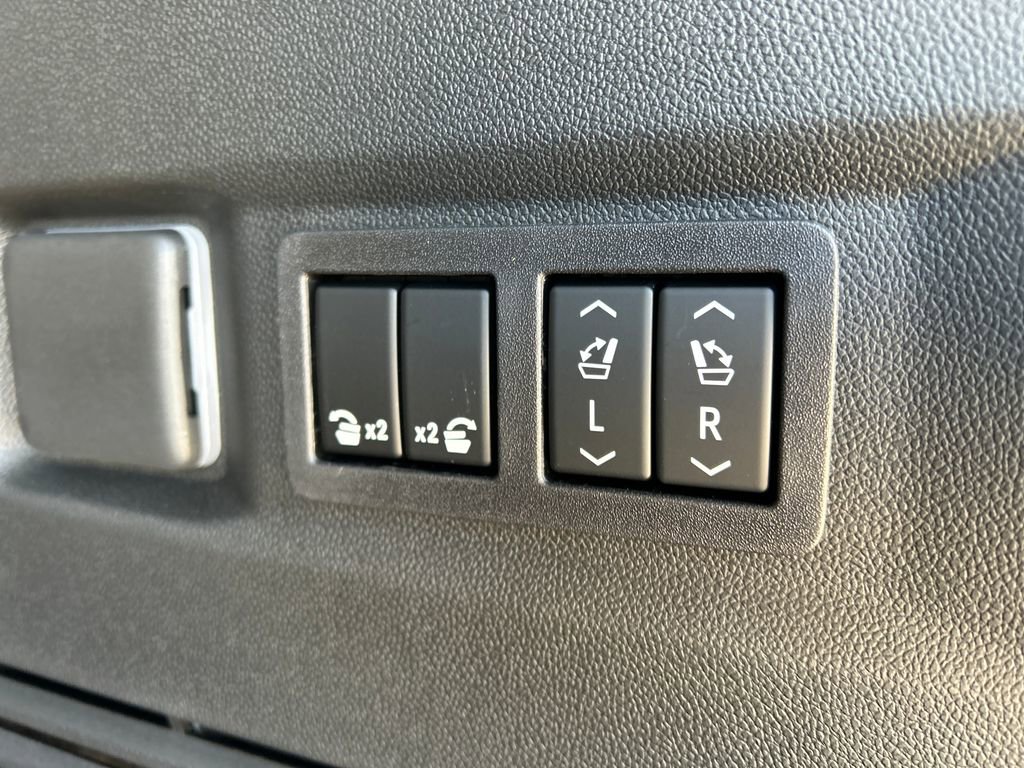 New 2026 GMC Yukon Denali image 52