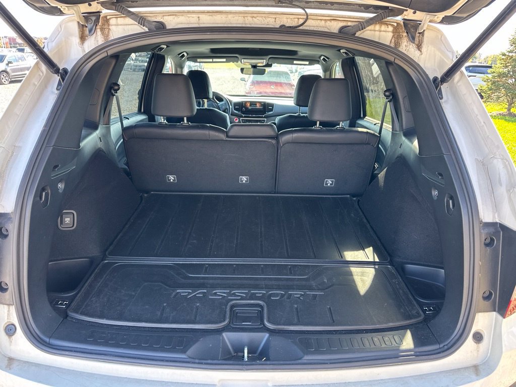 Used 2023 Honda Passport TrailSport image 11