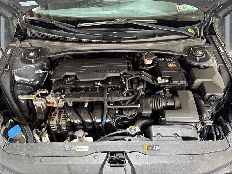 Used 2023 Hyundai Elantra SEL w/ Preferred Accessory Package FWD image 21