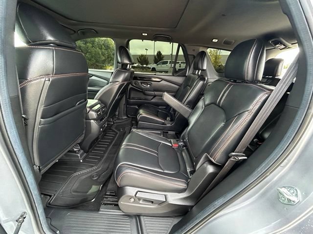 Used 2025 Honda Pilot TrailSport image 25