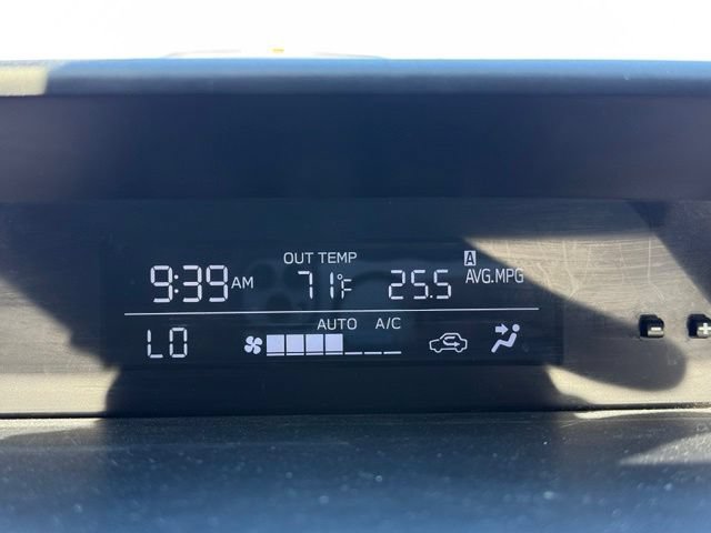 Used 2021 Subaru Crosstrek 2.0i Premium AWD/4WD image 14