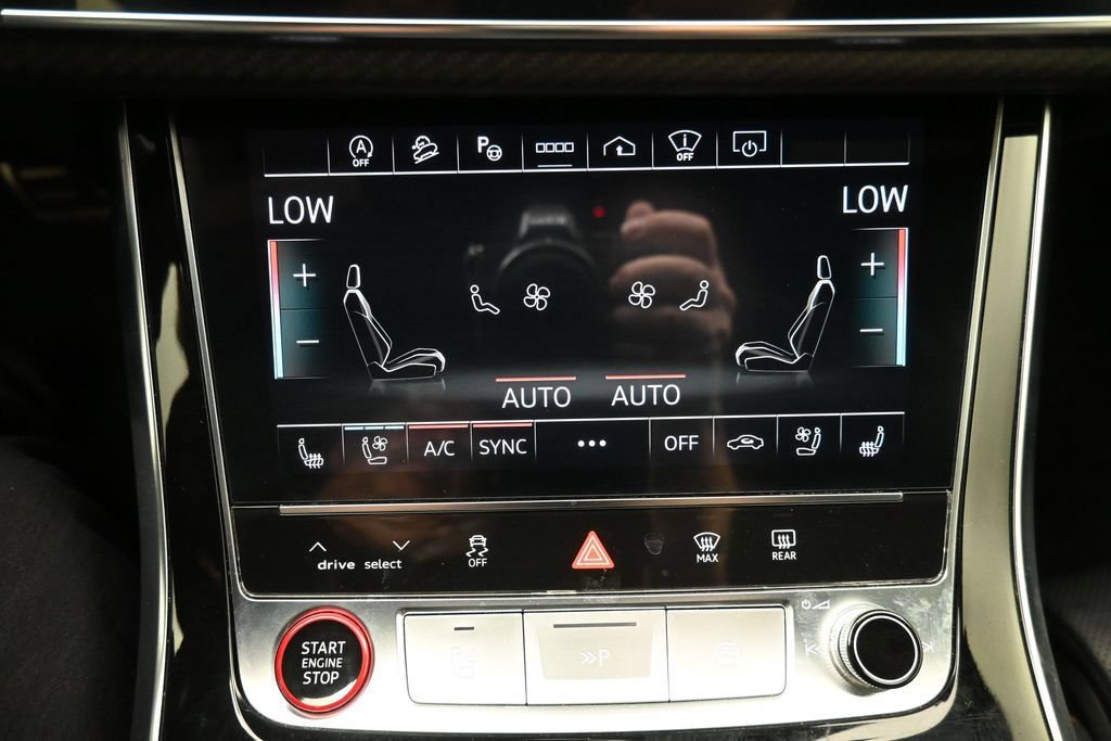 Used 2023 Audi RS Q8 AWD/4WD image 17