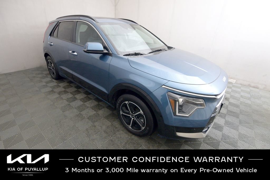 Certified 2024 Kia Niro SX image 3